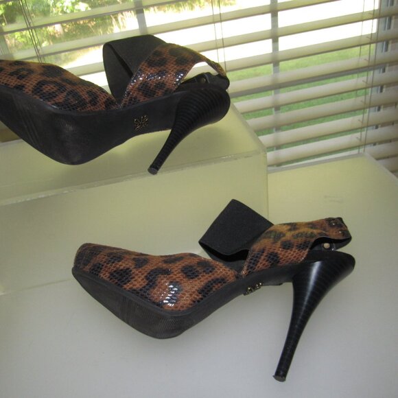 Simply Vera Vera Wang Debbie Leopard Print Peep-Toe Elastic Band Stiletto Heels - Picture 7 of 8
